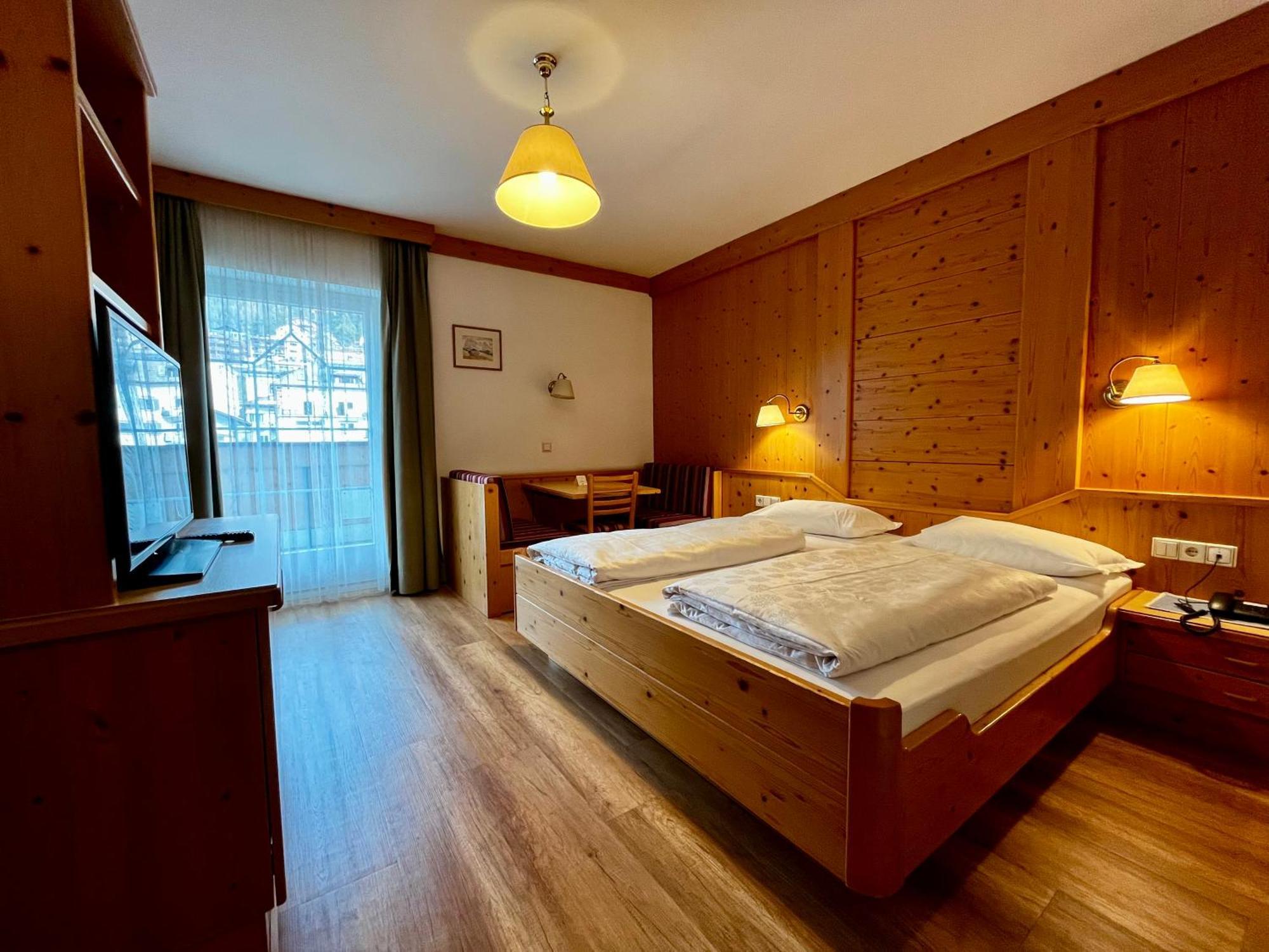 Hotel Sureghes Ортизеи Экстерьер фото